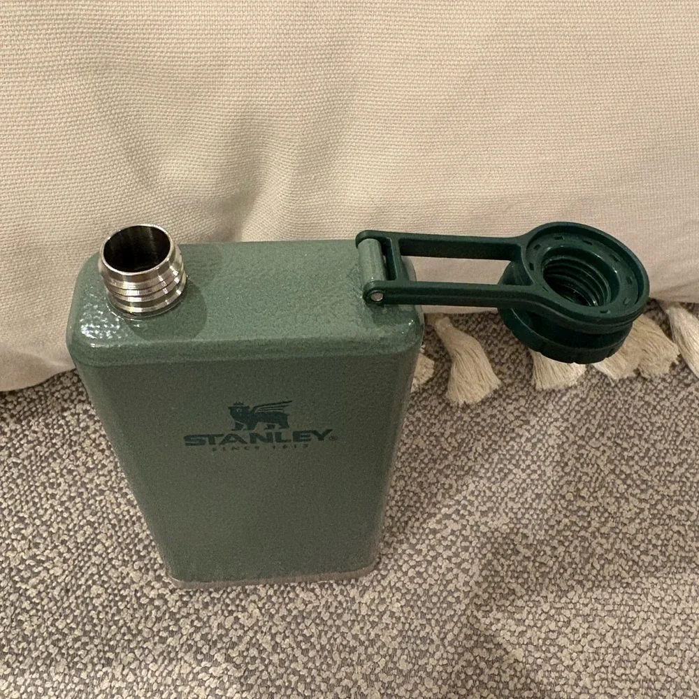 Stanley Travel Flask - Picture 6 of 7